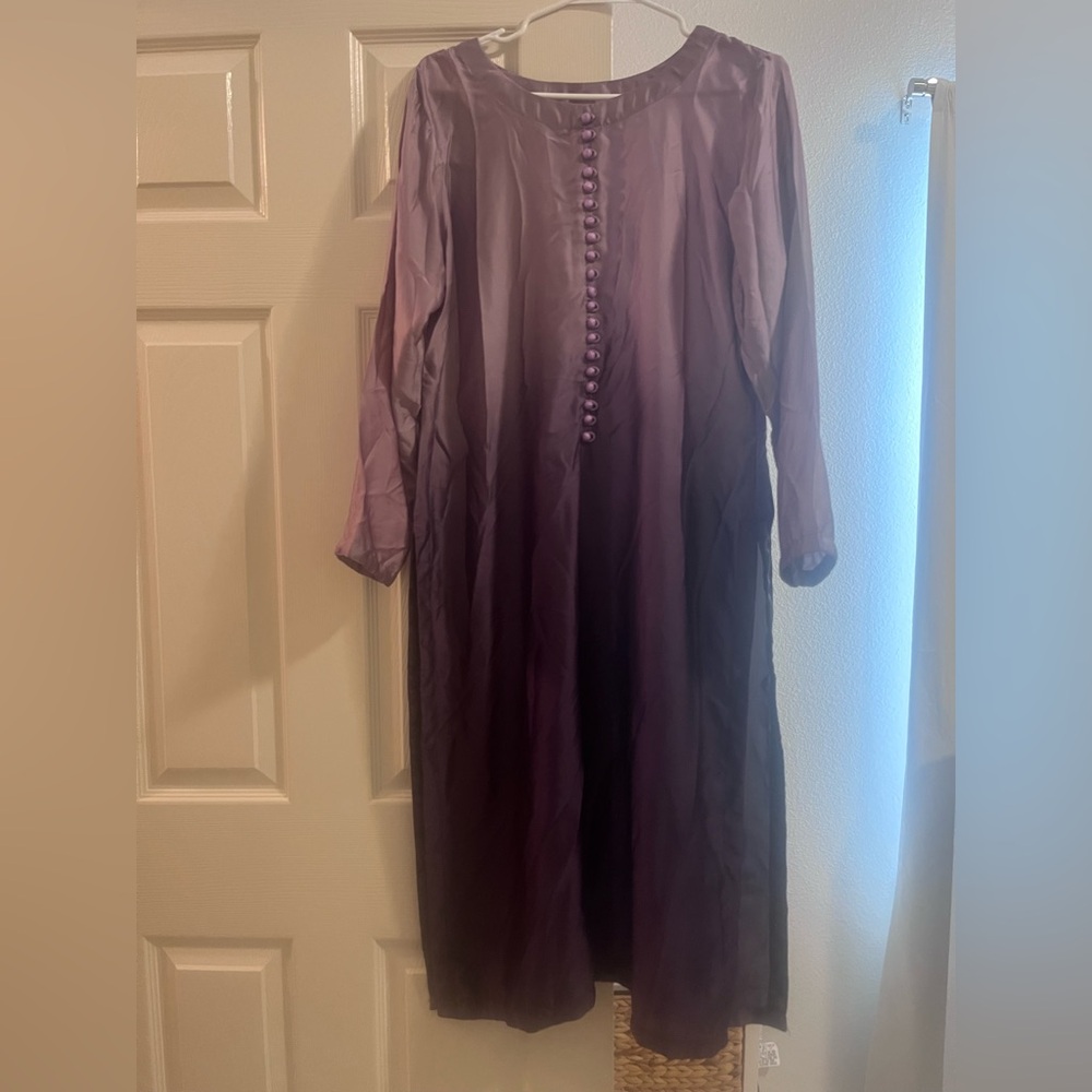 Elegant Purple Traditional Outfit pakistani shalwar kameez - Picture 2 of 3